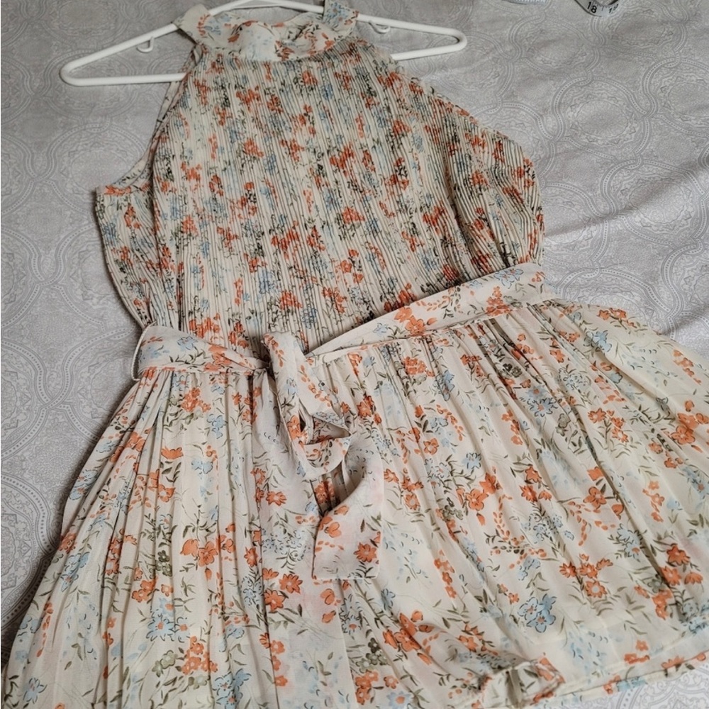 NWT- floral halter tunic